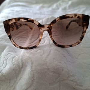 MICHAEL KORS - BAJA SUNGLASSES IN LIGHT TORTOISE